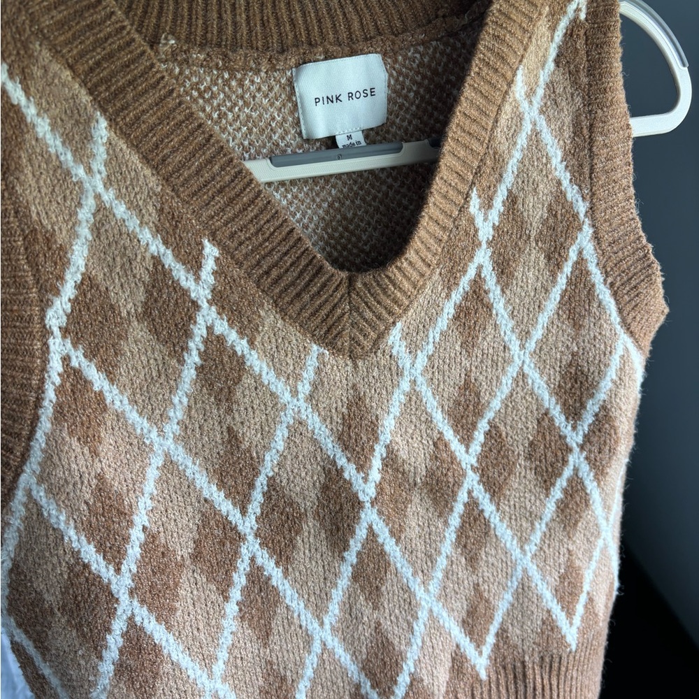 Pink Rose Diamond Pattern Sweater Vest in Brown and Cream